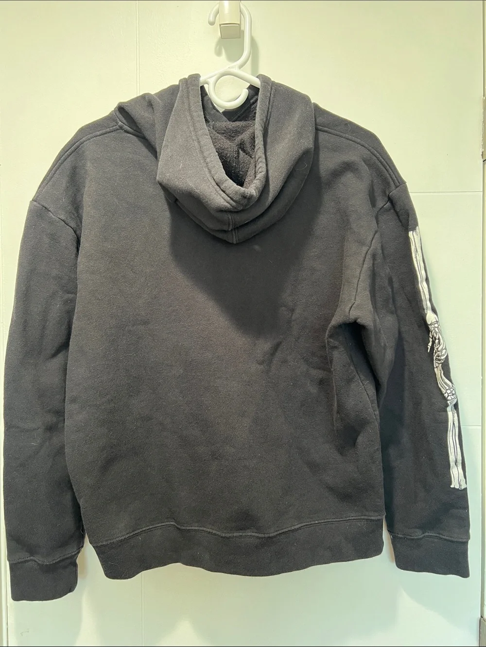 Teton Gravity Research Hoodie w/ embroidered Grateful Dead Skullie - Medium - Picture 6 of 6